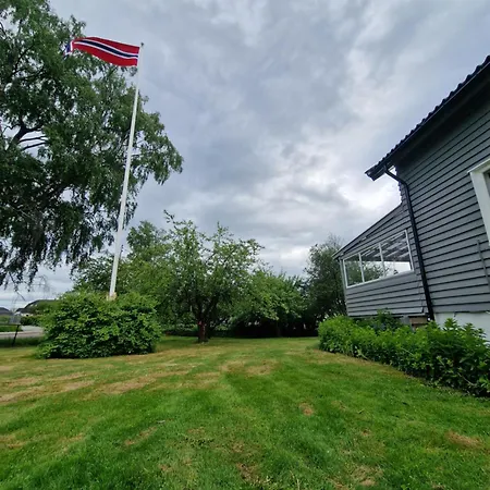Country house Aadarsh Rom Klofta 9 Min From Oslo Airport
