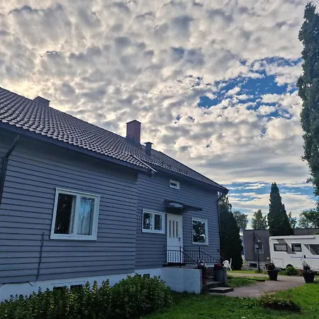 Aadarsh Rom Klofta 9 Min From Oslo Airport Country house *
